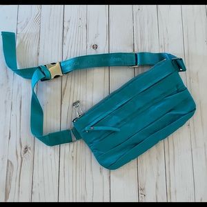 Lululemon waist bag